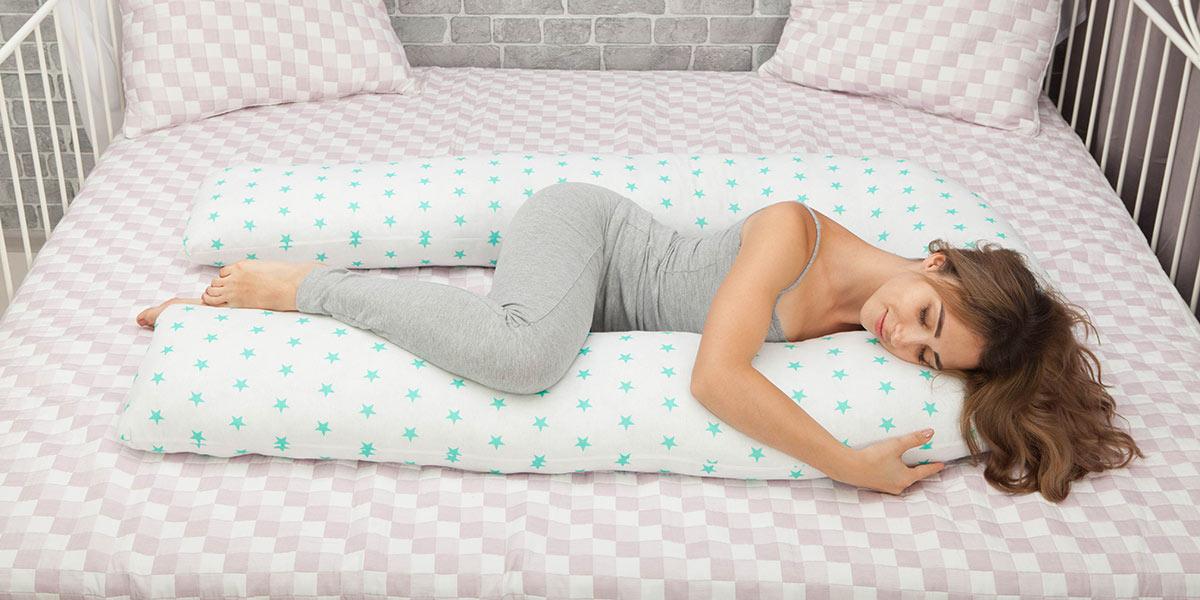 Как спать на подушке для беременных фото